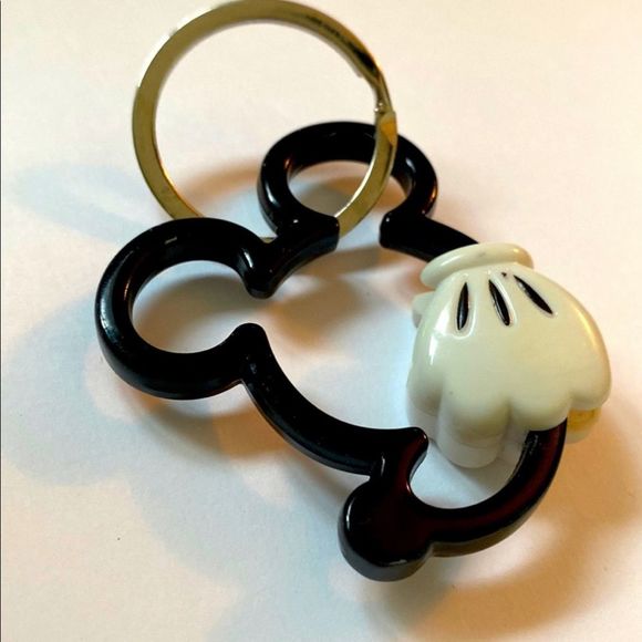 Disney Other - Disney Mickey keychain